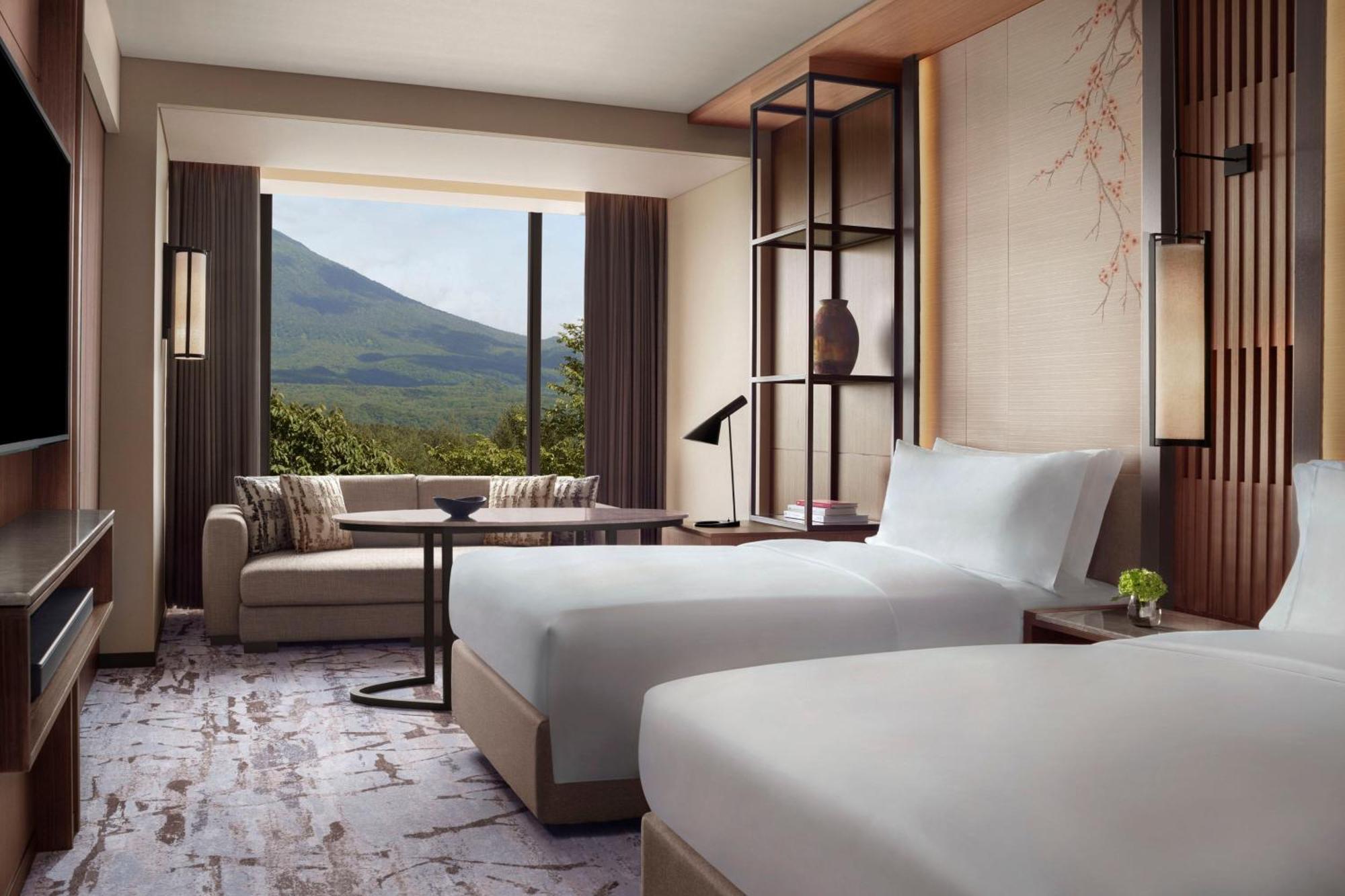 Higashiyama Niseko Village, A Ritz-Carlton Reserve Exterior foto